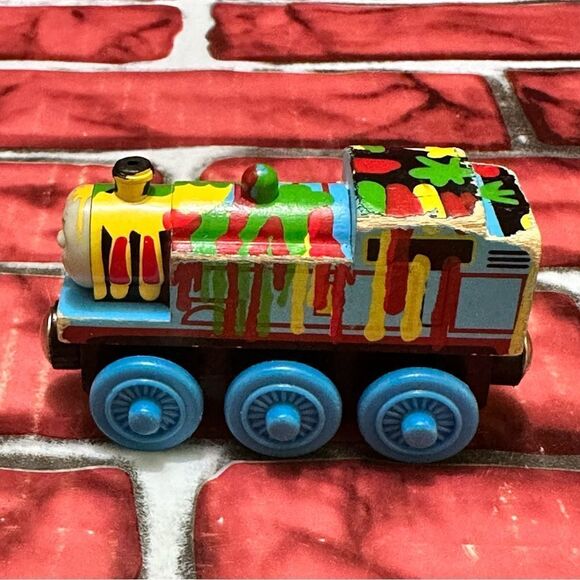 Thomas & Friends Railway PAINT SPLATTERED THOMAS Train - Picture 4 of 5